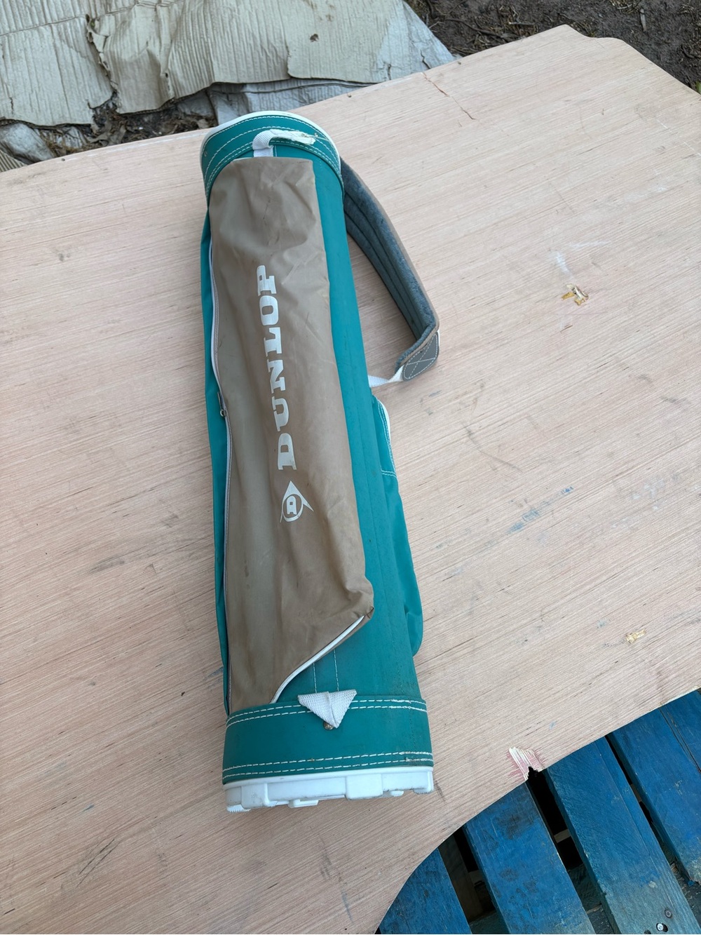 Dunlop Teal and Tan carry golf  Bag